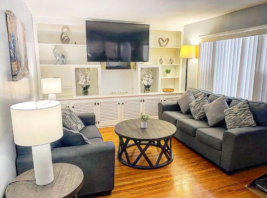 Adorable&Cozy Suburban Home Mins From Dwtn/Airport Rochester Buitenkant foto