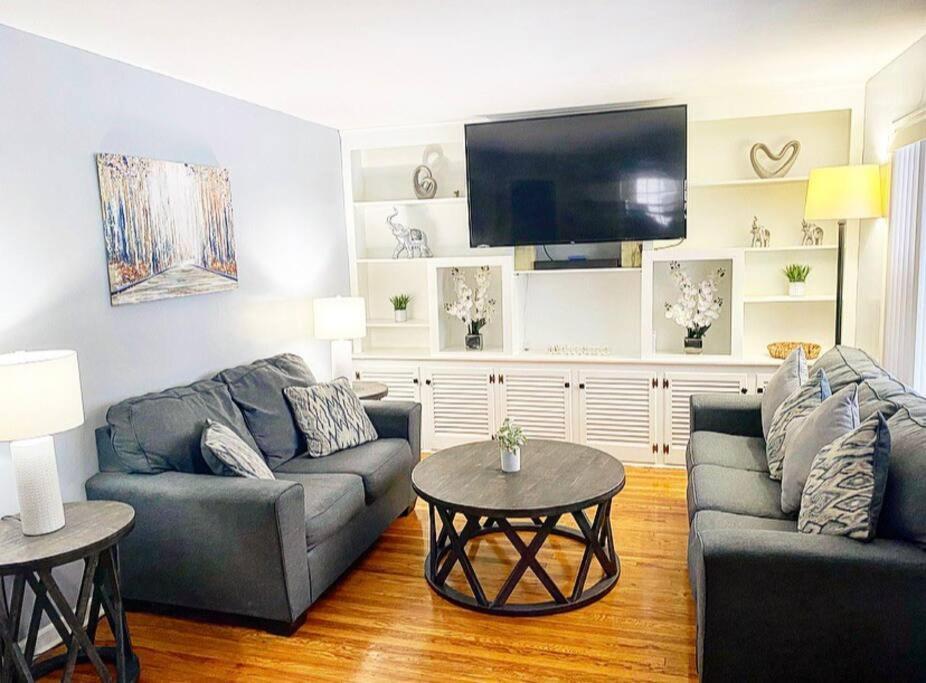 Adorable&Cozy Suburban Home Mins From Dwtn/Airport Rochester Buitenkant foto